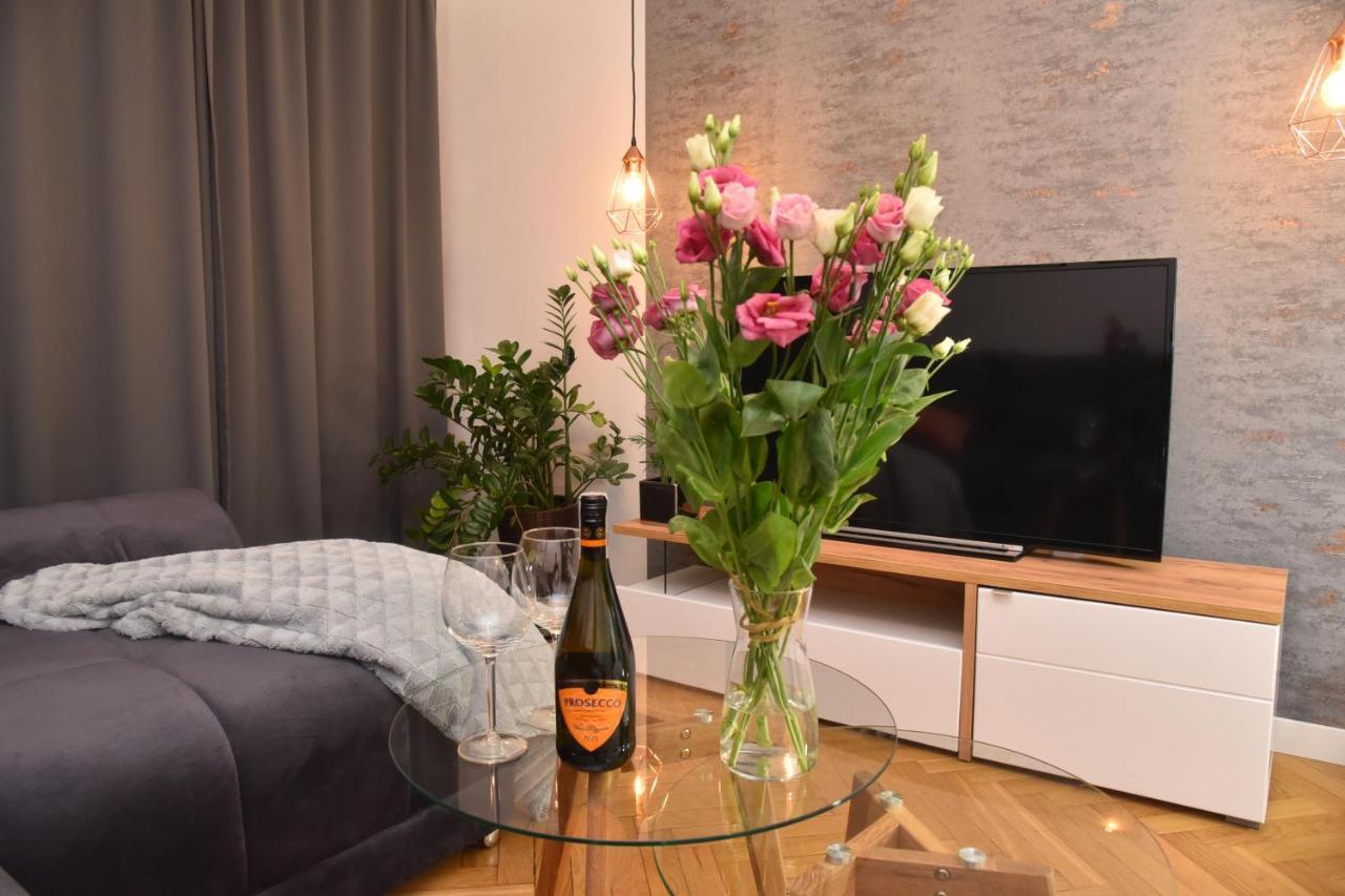 Apartamento Good Feeling Rynek Breslavia Exterior foto